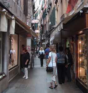 shops in the fashion district
